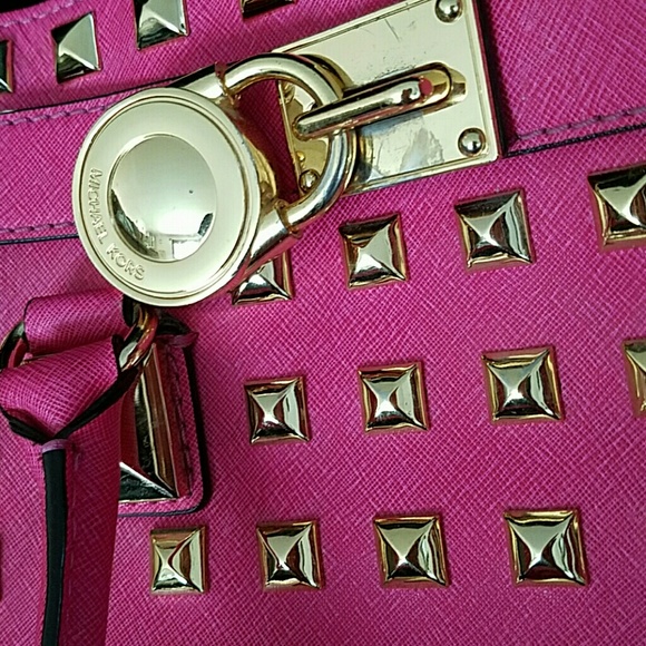 🎉HP🎉Michael Kors Pink Studded Hamilton - Picture 7 of 8
